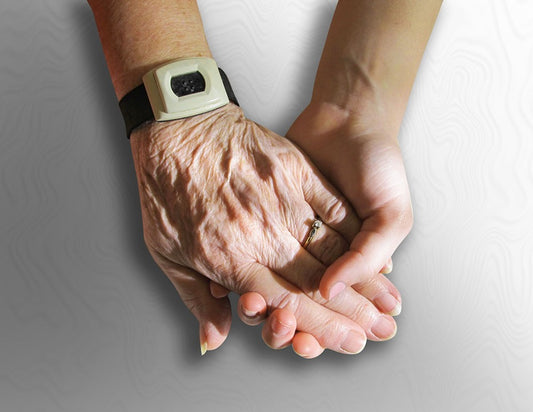 How is it Possible to Bath an Elderly Loved One with Dignity?